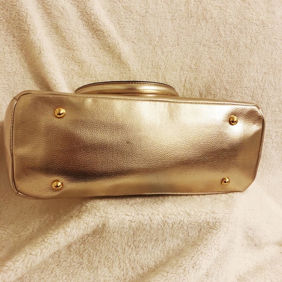 Genuine pebble leather Tignanello Bag NEW - Picture 8 of 8